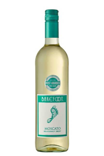 DAMAGED LABEL: Barefoot Moscato (750 ml)